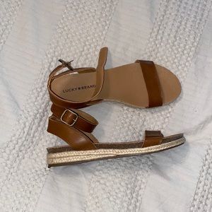 women's brown sandals (US size 8.5)